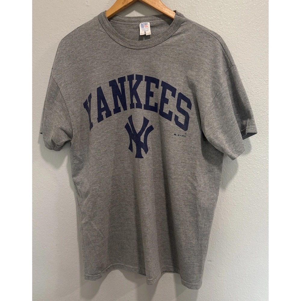 VINTAGE Russell Athletic New York Yankees 2000 Graphic T-shirt Men L? Gray